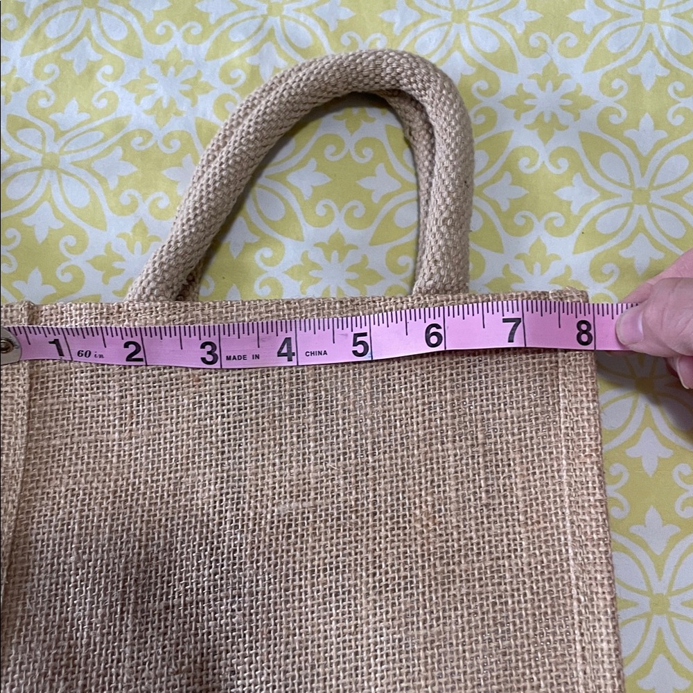 2 Tan Jute/ Burlap Bags to use for Gifts, Crafts, Display, Holidays, NWOT - Picture 3 of 9